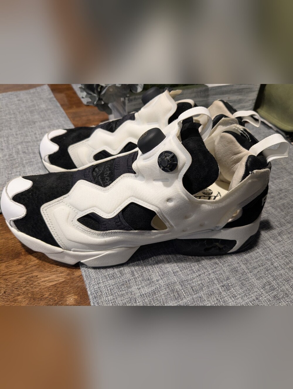 Reebok Black and White Pump Supreme Athletic Shoes